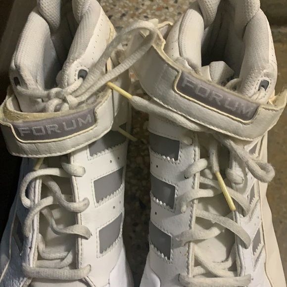 Adidas - Picture 6 of 8